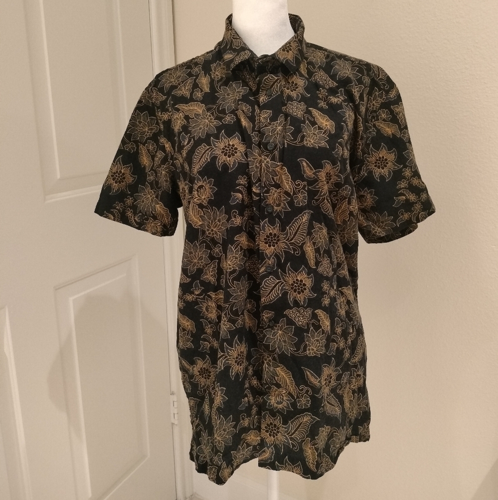 Men's Floral Basics Katun Material Button Up Shirt - Picture 4 of 6